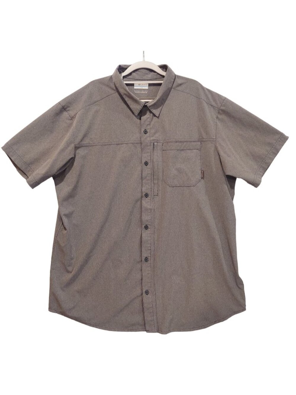Columbia men's XXL grey button down shirt providing advanced evaporative cooling